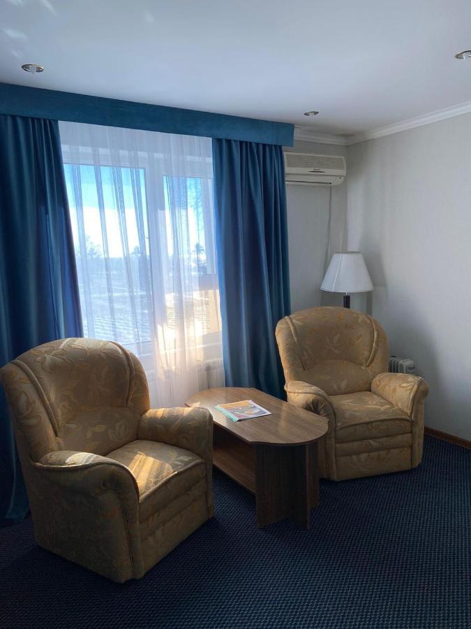 Victoria Hotel Aktau  Bagian luar foto