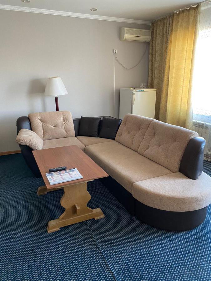 Victoria Hotel Aktau  Bagian luar foto