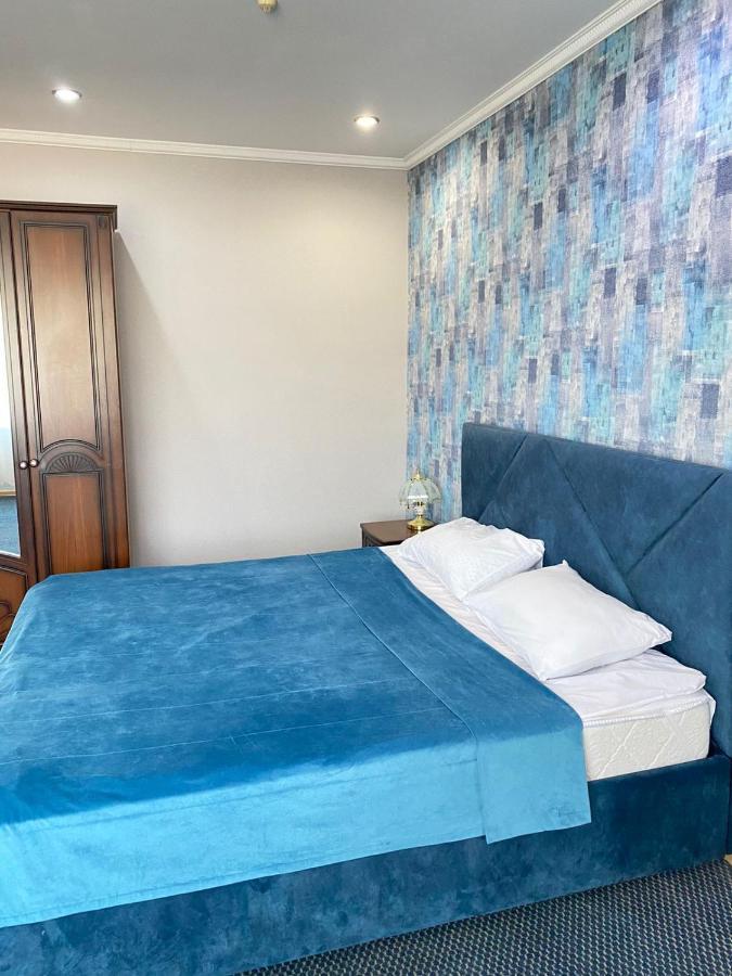 Victoria Hotel Aktau  Bagian luar foto