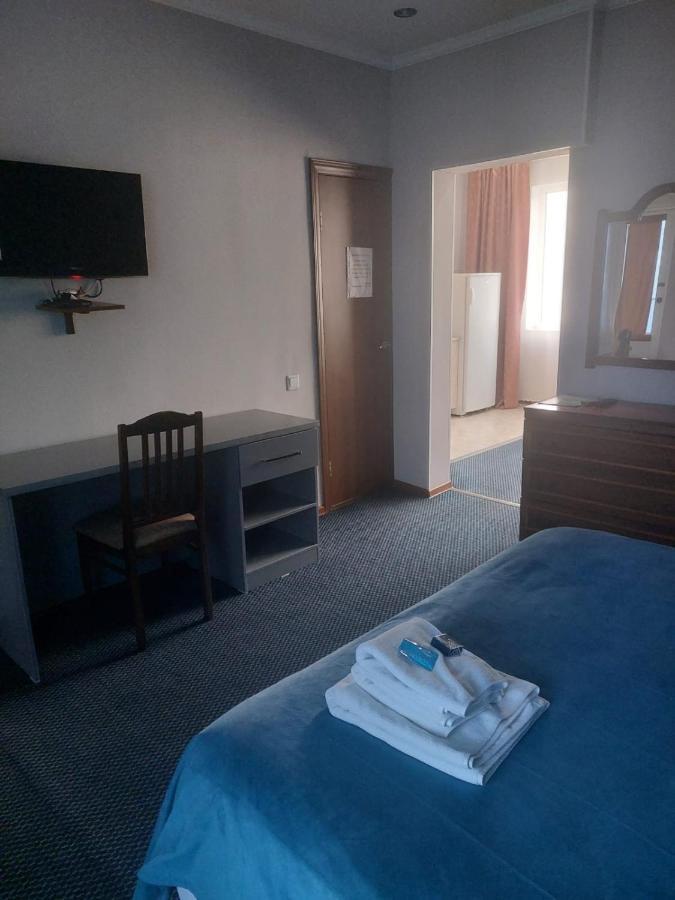 Victoria Hotel Aktau  Bagian luar foto