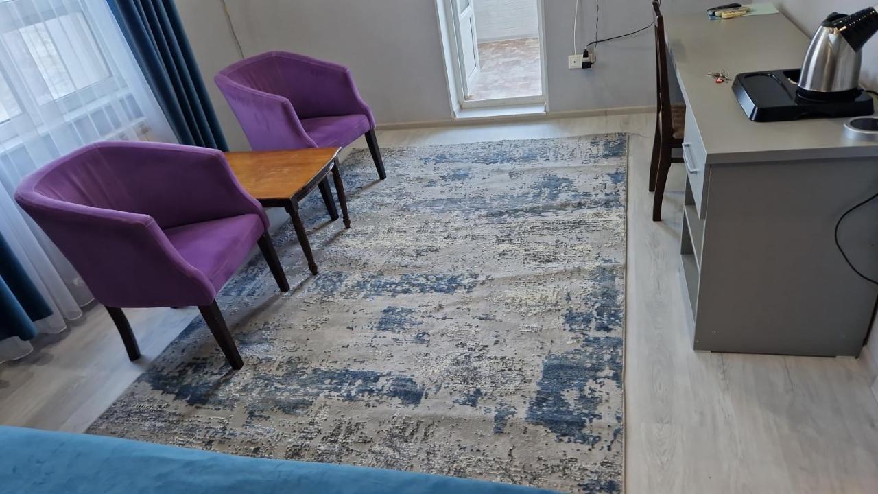 Victoria Hotel Aktau  Bagian luar foto