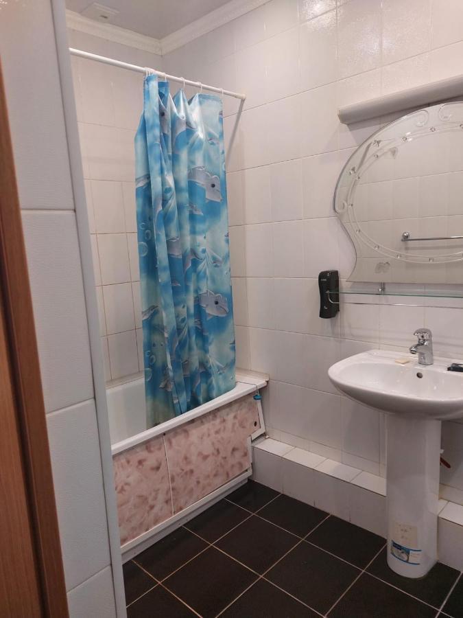 Victoria Hotel Aktau  Bagian luar foto