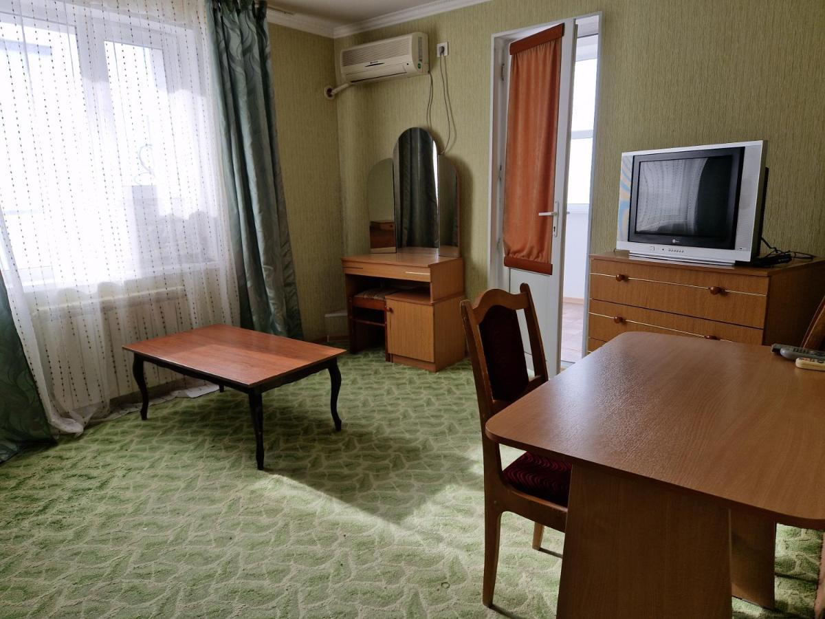 Victoria Hotel Aktau  Bagian luar foto