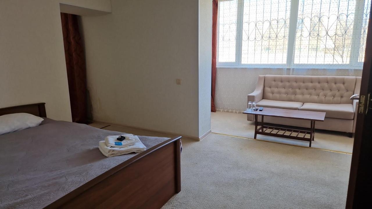 Victoria Hotel Aktau  Bagian luar foto